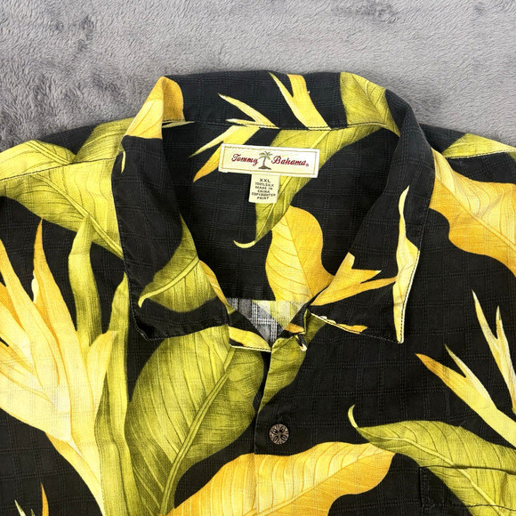 Tommy Bahama Mens XXL Floral 100% Silk Short Sleeve Hawaiian Shirt Black Yellow - Picture 2 of 7